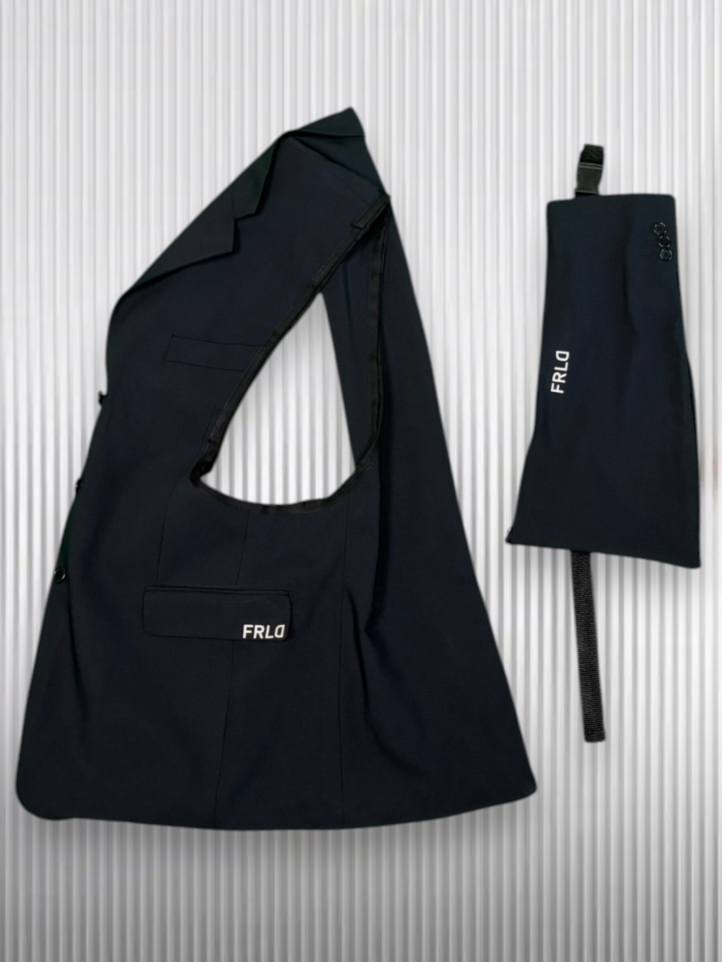 CORE Shopper + Bananas